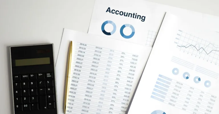 découvrez notre guide complet sur les comptes professionnels : des avantages aux options disponibles, apprenez comment optimiser la gestion de votre entreprise et faciliter vos transactions financières.
