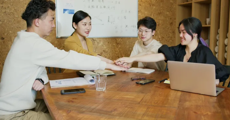 découvrez les opportunités de carrière passionnantes chez nous. rejoignez une équipe dynamique, développez vos compétences et faites progresser votre carrière dans un environnement stimulant et innovant.