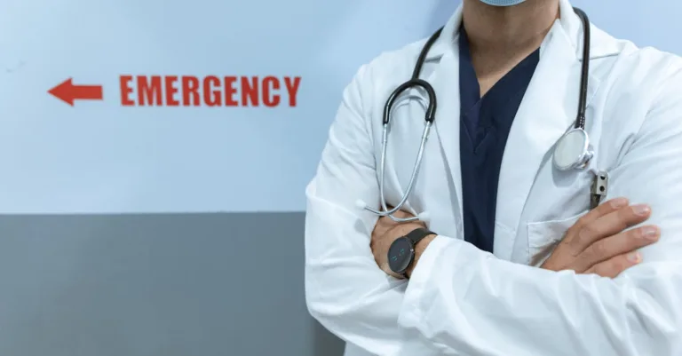 découvrez les différentes spécialités médicales, leurs rôles, domaines d’expertise, et trouvez celle adaptée à vos besoins de santé.