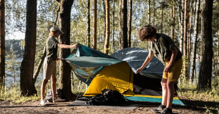 découvrez nos conseils essentiels pour bien préparer votre randonnée : équipement, itinéraires, sécurité et astuces pour profiter pleinement de votre aventure en pleine nature.