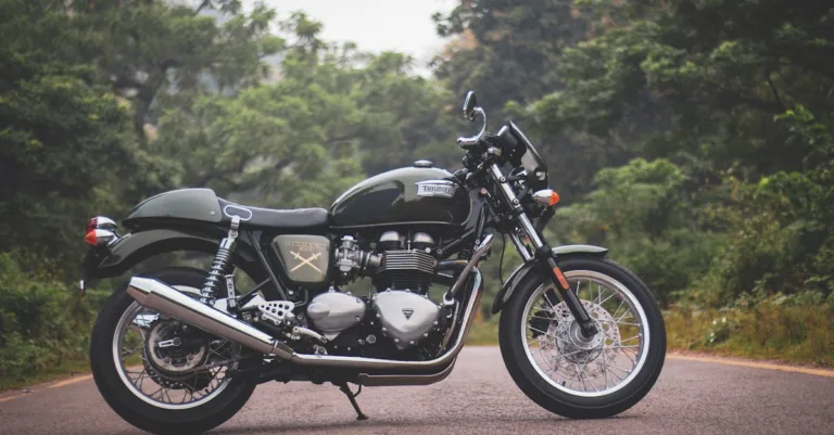 découvrez triumph, la marque emblématique alliant performance, style et innovation pour une expérience de conduite inégalée.