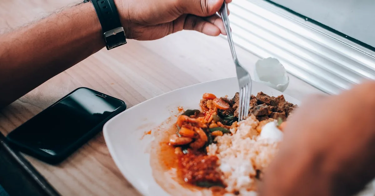 découvrez tout ce qu'il faut savoir sur la déduction des repas pour optimiser votre fiscalité et gérer efficacement vos dépenses alimentaires professionnelles.