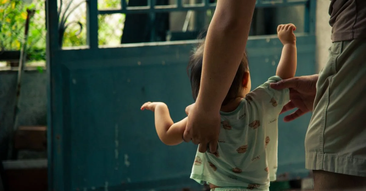 découvrez le projet d'assistant de garde d'enfants, une initiative dédiée à soutenir et accompagner les professionnels de la petite enfance pour offrir un environnement sûr et stimulant aux enfants.