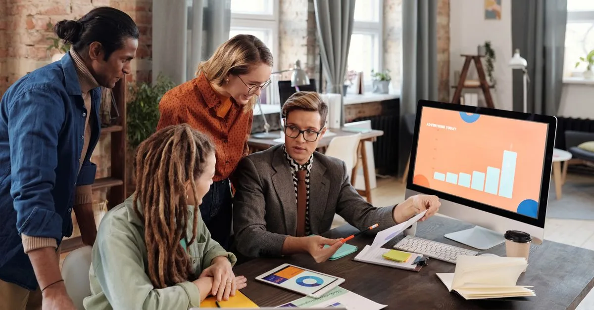 découvrez comment élaborer une stratégie de croissance digitale efficace pour booster votre présence en ligne, attirer plus de clients et maximiser vos revenus.
