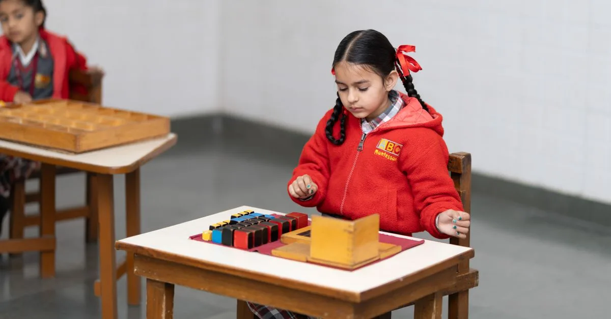 découvrez notre solution complète de gestion scolaire pour faciliter l'administration, améliorer la communication et optimiser le suivi des élèves dans votre établissement.