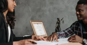 découvrez si votre attestation fco reste valable après un changement d’employeur et quelles démarches effectuer pour continuer à exercer.