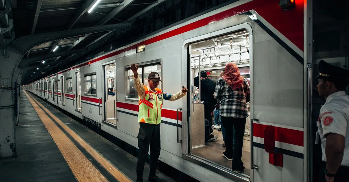 découvrez la formation fco pour conducteurs de transport de marchandises et de voyageurs : actualisez vos compétences et renouvelez votre qualification professionnelle.